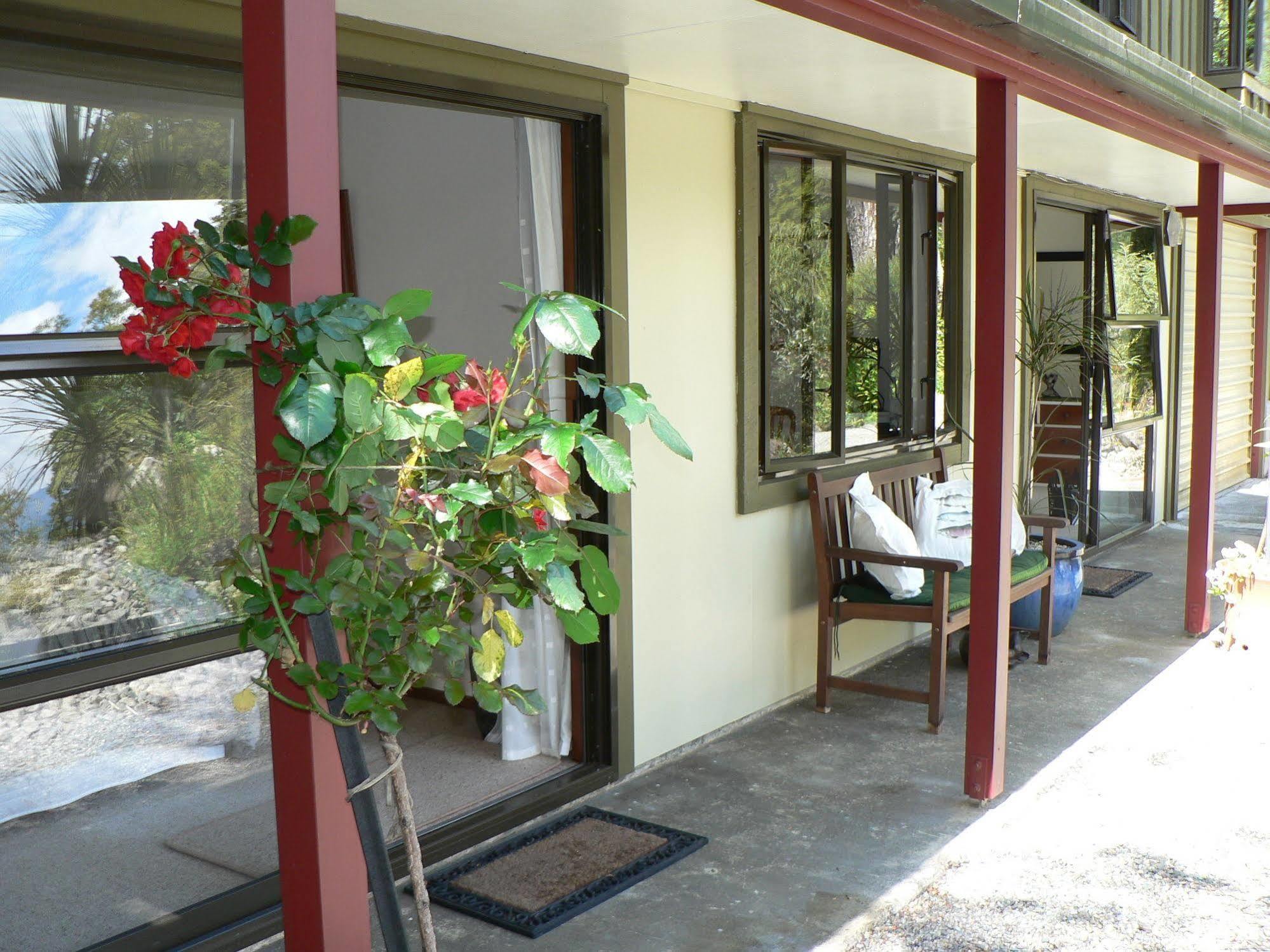 Avarest Bed & Breakfast Saint Arnaud Bagian luar foto