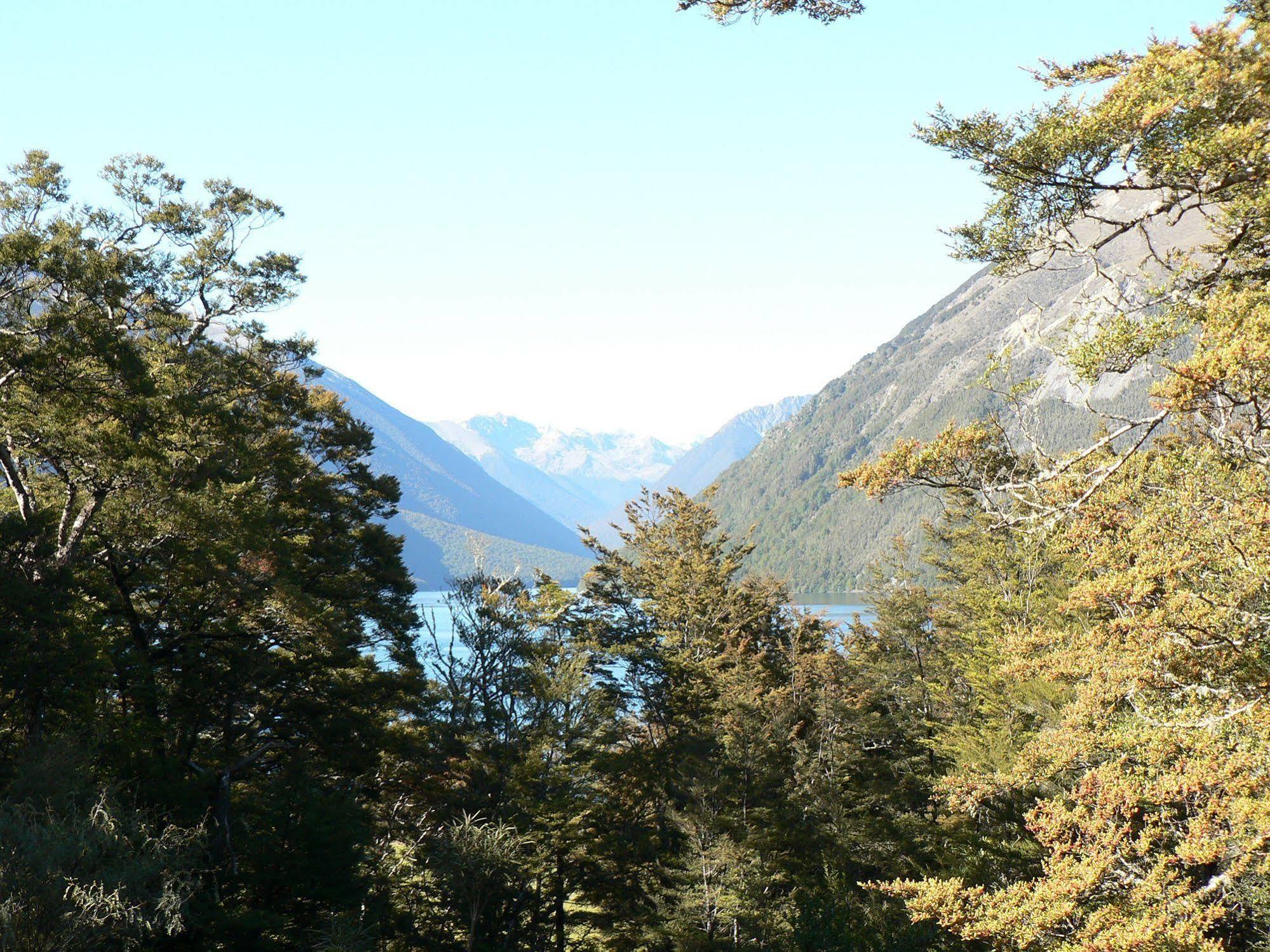 Avarest Bed & Breakfast Saint Arnaud Bagian luar foto